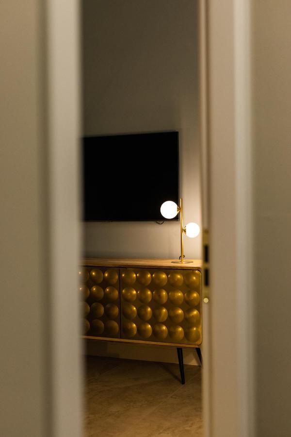 Palazzo Murat Luxury Rooms Arienzo Exterior photo