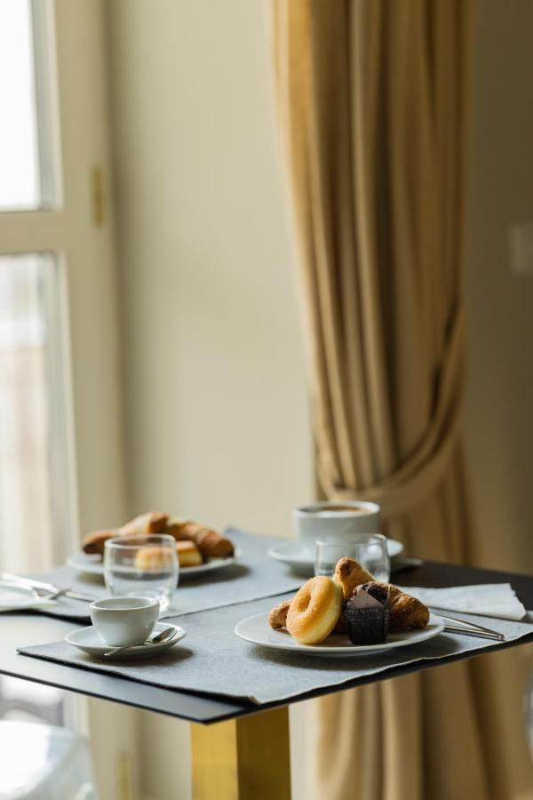 Palazzo Murat Luxury Rooms Arienzo Exterior photo